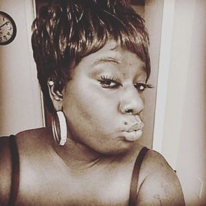 Meet your Posher, Leesha